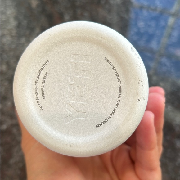 YETI White Travel Mug with Clear Lid - Picture 3 of 3